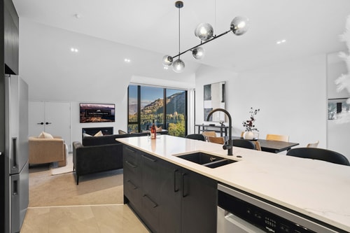 Contemporary 7 Bedroom House with Stunning View 38 Luxe Stay