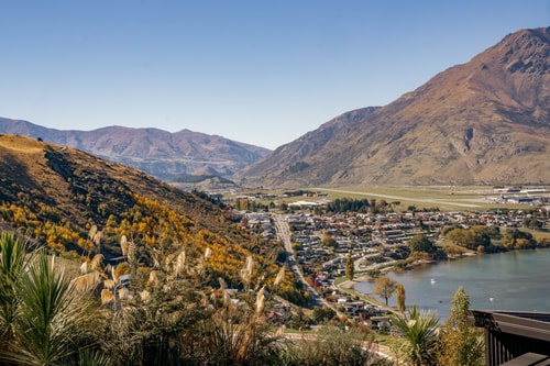 Style & Tranquillity - Eight Bedrooms, Two Houses 37 Luxe Stay