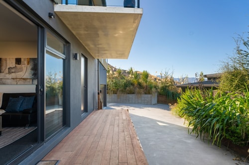 Style & Tranquillity - Eight Bedrooms, Two Houses 45 Luxe Stay