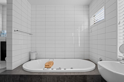 Luxury Villa with Panoramic Lake & Mountain Views 25 Luxe Stay