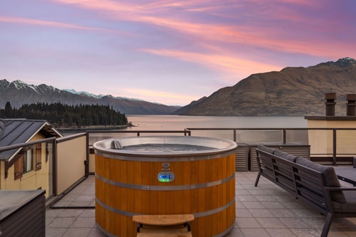 3-bedroom Penthouse Apartment - The Beacon 1002 30 Luxe Stay