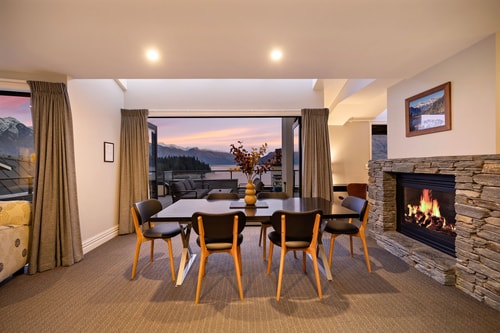 3-bedroom Penthouse Apartment - The Beacon 1002 36 Luxe Stay