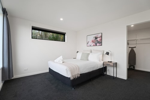 Style & Tranquillity - Eight Bedrooms, Two Houses 9 Luxe Stay