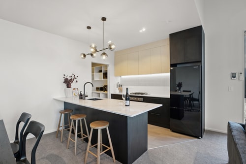 Contemporary 7 Bedroom House with Stunning View 18 Luxe Stay