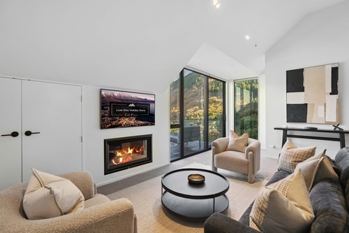 Contemporary 7 Bedroom House with Stunning View 33 Luxe Stay