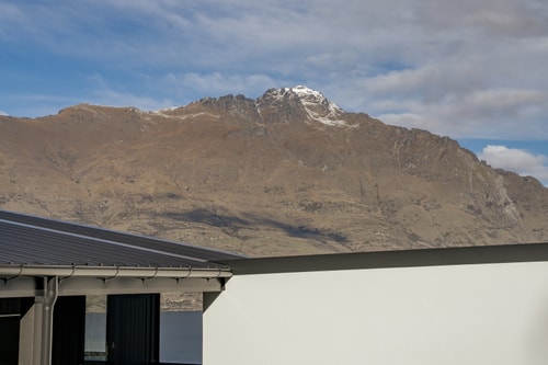 Contemporary 7 Bedroom House with Stunning View 48 Luxe Stay