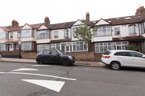 Tooting Bec Rooms by PrimeCityHosts R3 16 primecityhosts.com