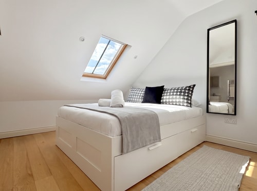 Camden Town Apartment by PrimeCityHosts 7 primecityhosts.com