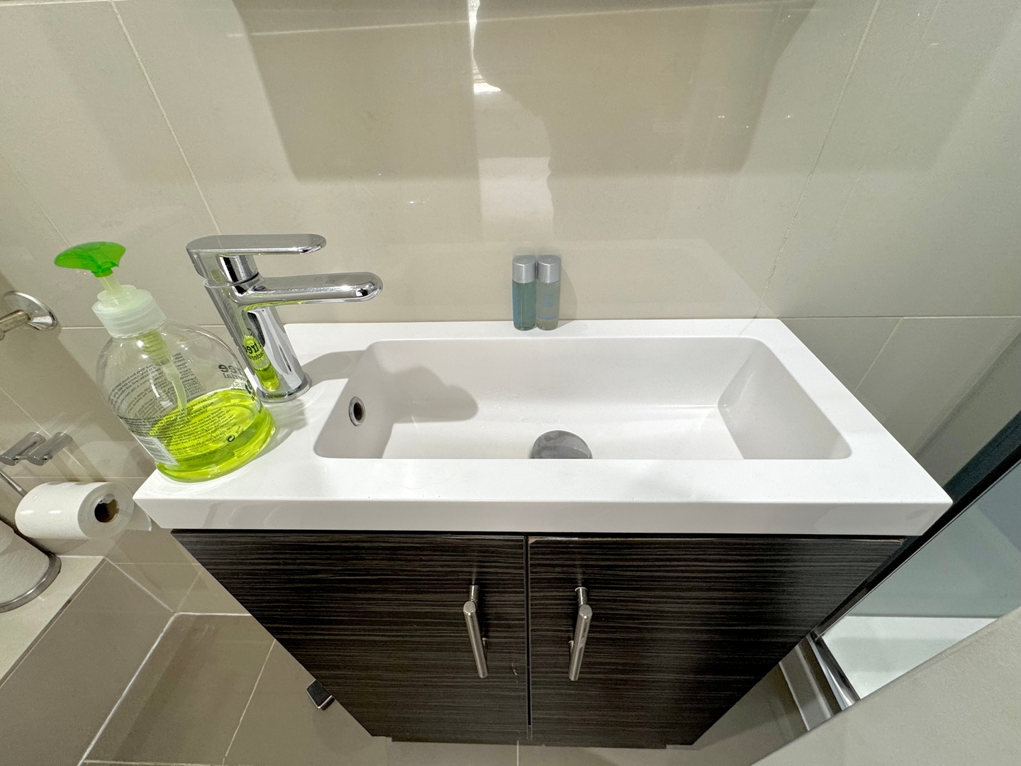 Charlotte Street Rooms by News Hotel R5 8 primecityhosts.com