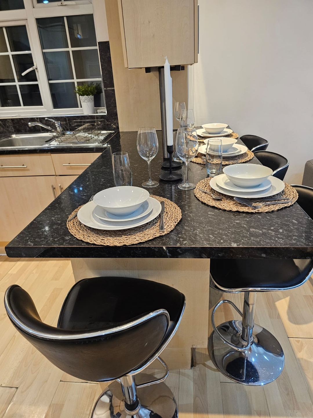 Islington 2 bedroom Apartment by PrimeCityHosts 9 primecityhosts.com