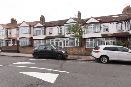 Tooting Bec Rooms by PrimeCityHosts R4 14 primecityhosts.com