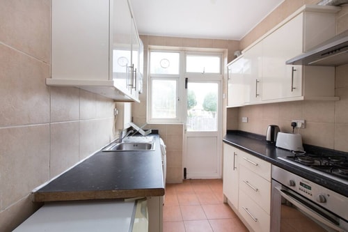 Tooting Bec Rooms by PrimeCityHosts R4 15 primecityhosts.com