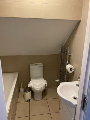 Tooting Rooms by PrimeCityHosts R6 8 primecityhosts.com