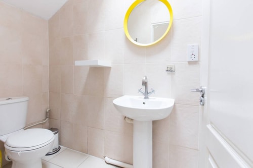 Tooting Broadway Rooms by PrimeCityHosts R7 9 primecityhosts.com