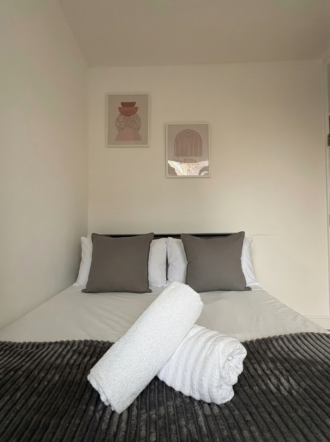 Shoreditch Apartments by PrimeCityHosts F2 5 primecityhosts.com