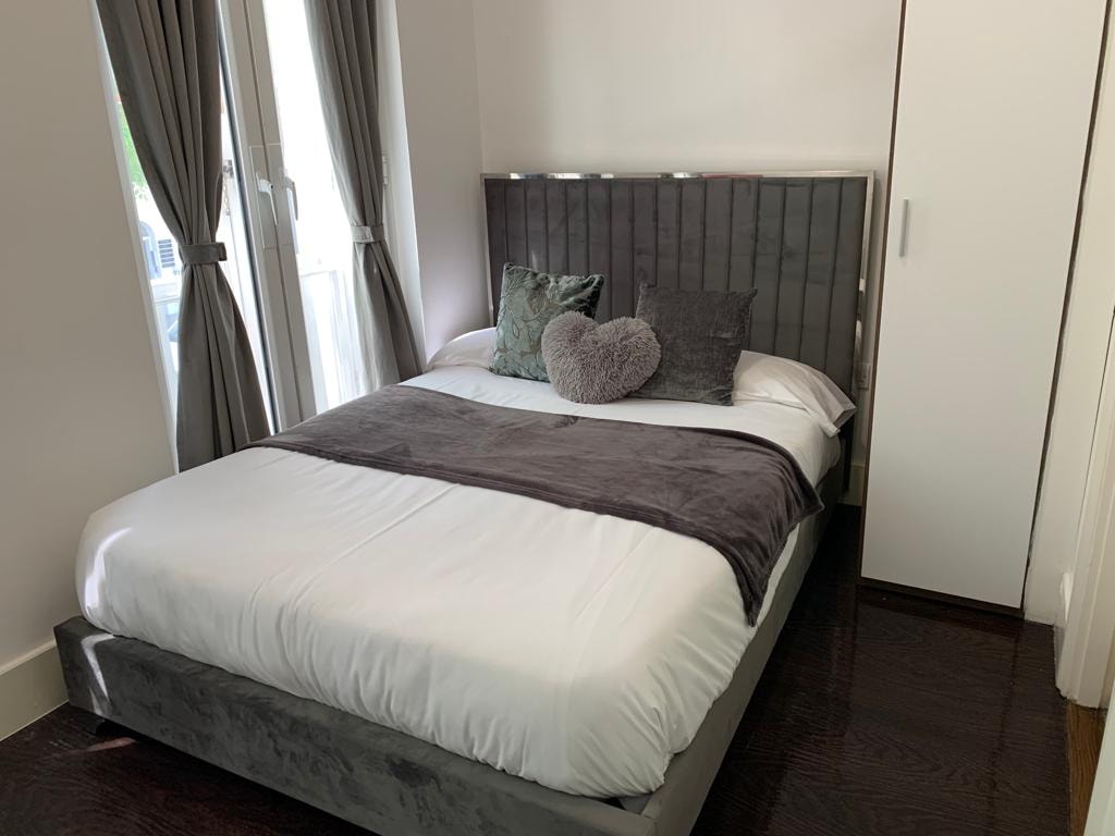 Charlotte Street Rooms by News Hotel R2 2 primecityhosts.com