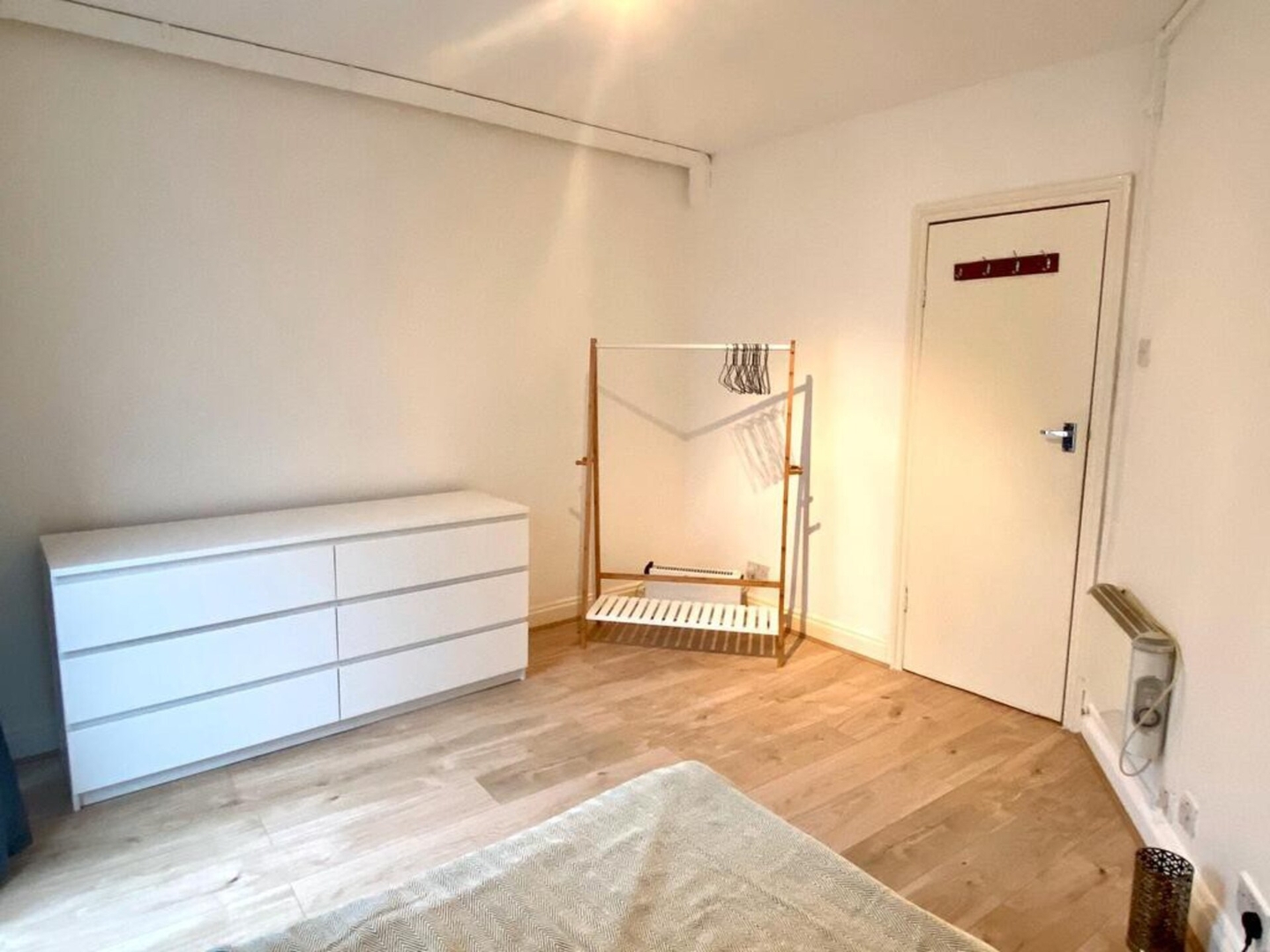 Hoxton Apartments by PrimeCityHosts FB 1 primecityhosts.com