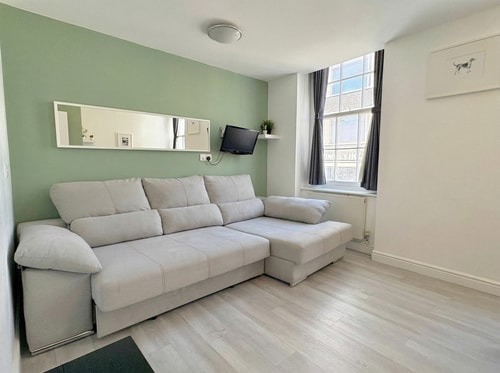 Tottenham Flats by PrimeCityHosts 1F 5 primecityhosts.com