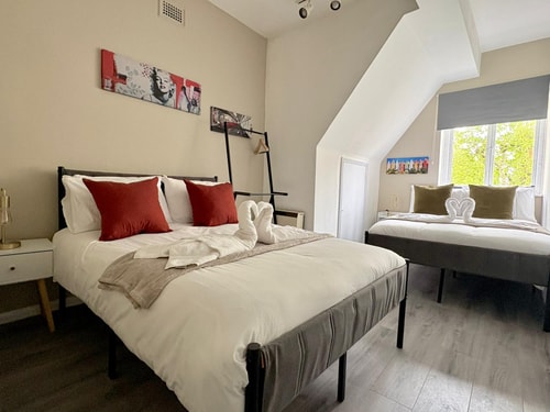 Earl's Court Apartment by PrimeCityHosts 1 primecityhosts.com