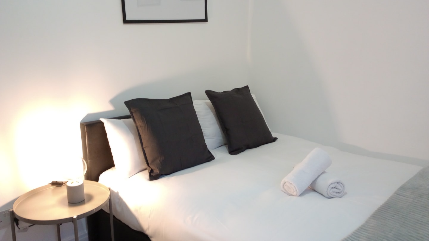 Shoreditch Apartments by PrimeCityHosts F6 5 primecityhosts.com