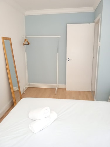 Islington 2 bedroom terrace Apartment by PrimeCityHosts 4 primecityhosts.com
