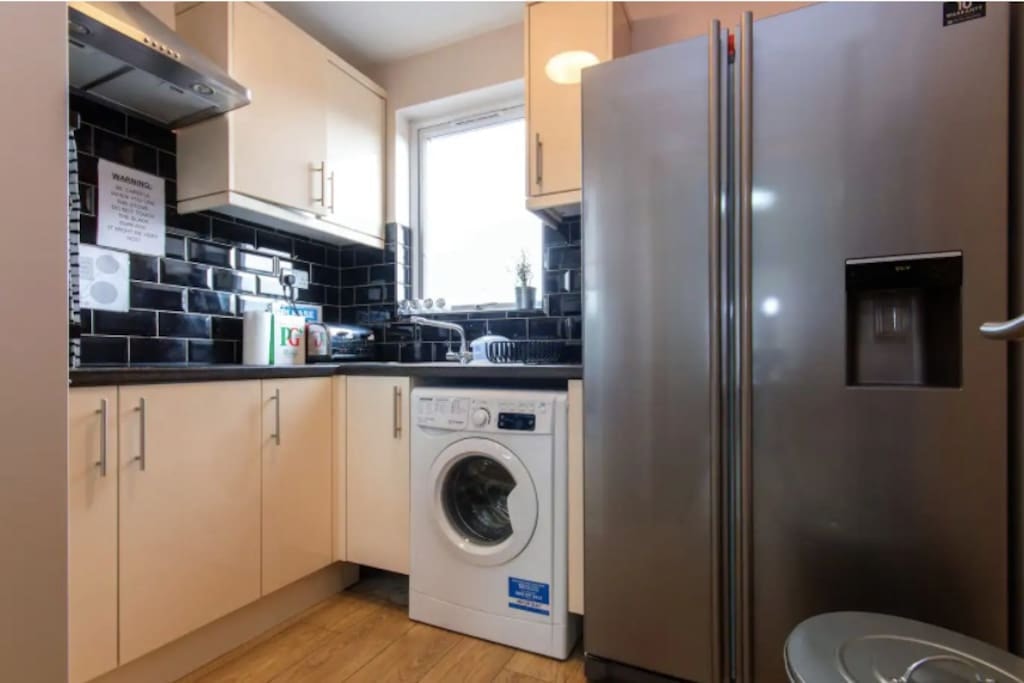 Portobello Rooms by PrimeCityHosts R7 4 primecityhosts.com