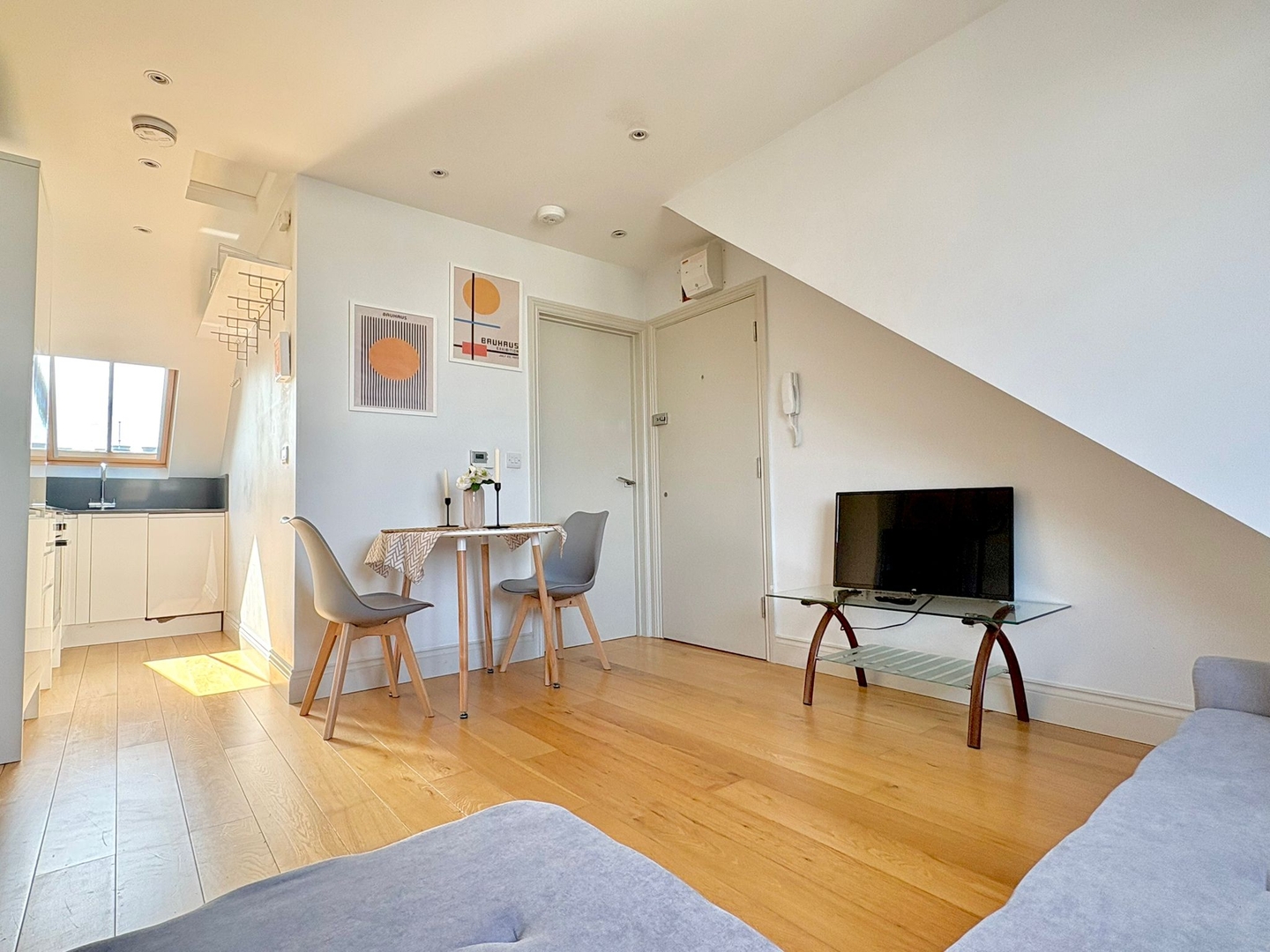 Camden Town Apartment by PrimeCityHosts 19 primecityhosts.com