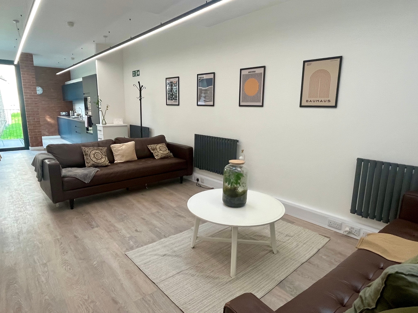 Shoreditch Apartments by PrimeCityHosts F11 8 primecityhosts.com