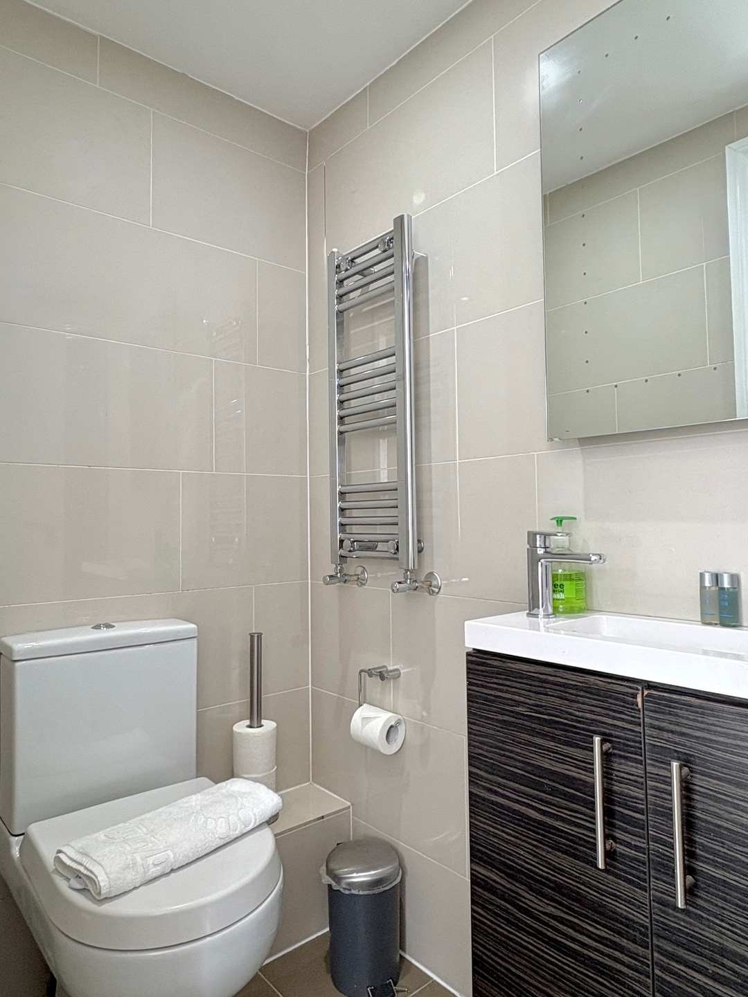 Charlotte Street Rooms by News Hotel R5 6 primecityhosts.com