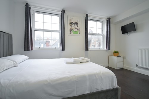 Charlotte Street Rooms by News Hotel R6 1 primecityhosts.com