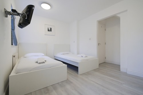 Tottenham Flats by PrimeCityHosts 3F 2 primecityhosts.com