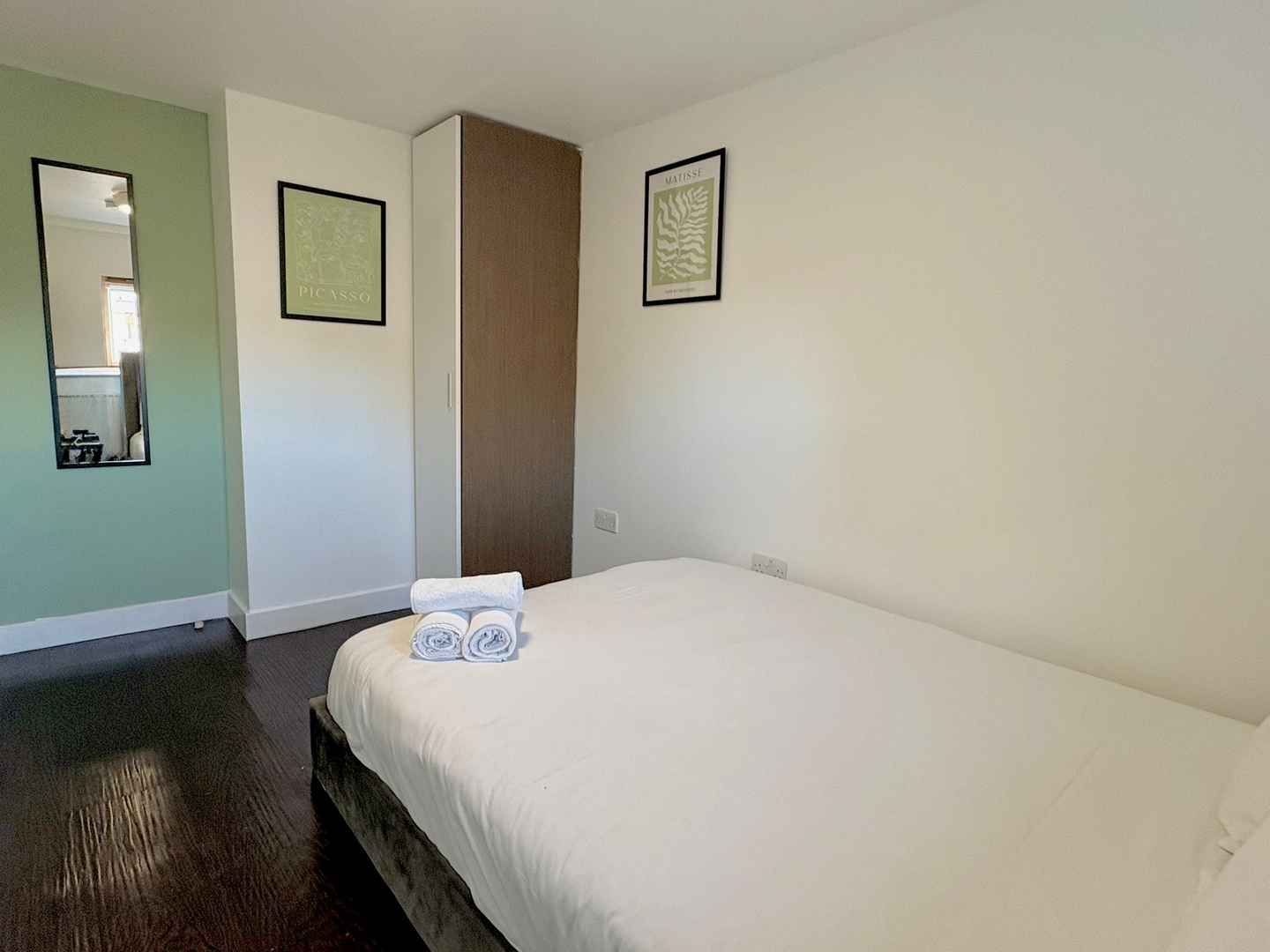 Charlotte Street Rooms by News Hotel R10 5 primecityhosts.com