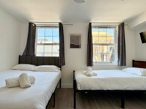 Charlotte Street Rooms by News Hotel R6 2 primecityhosts.com