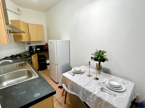 Fulham Broadway Apartment by PrimeCityHosts 4 primecityhosts.com