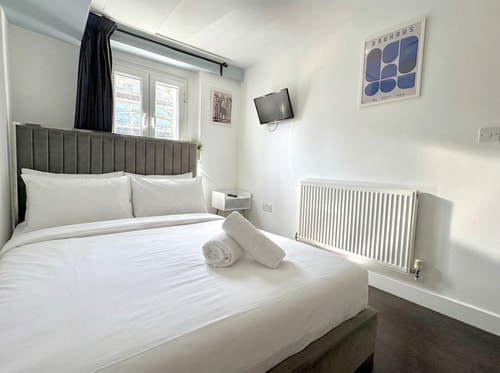 Charlotte Street Rooms by News Hotel R7 0 primecityhosts.com