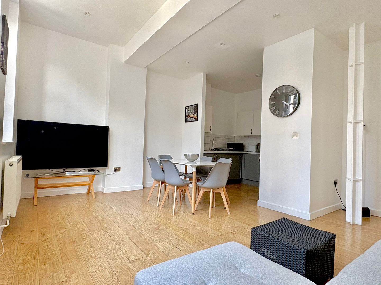 Shoreditch Apartments by PrimeCityHosts F3 10 primecityhosts.com