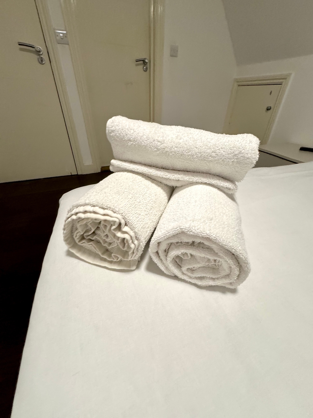 Charlotte Street Family Rooms by News Hotel R9 4 primecityhosts.com