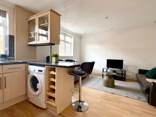 Islington 2 bedroom Apartment by PrimeCityHosts 10 primecityhosts.com
