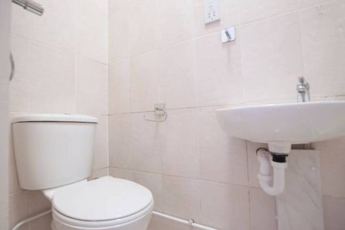 Tooting Broadway Rooms by PrimeCityHosts R9 3 primecityhosts.com