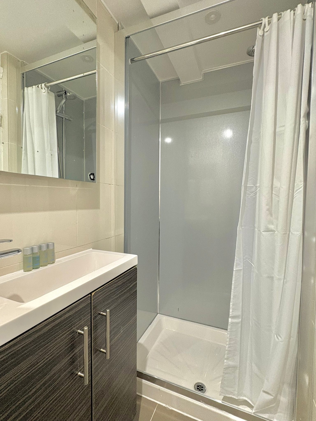 Charlotte Street Rooms by News Hotel R4 5 primecityhosts.com