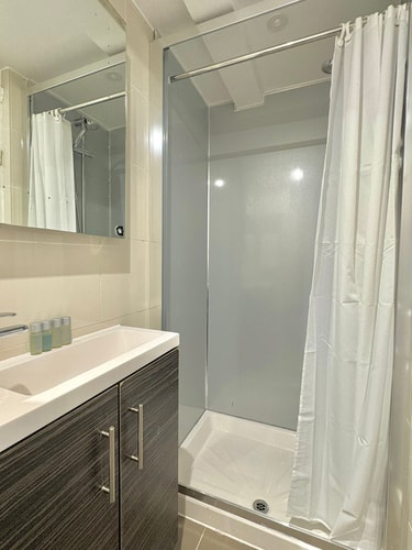 Charlotte Street Rooms by News Hotel R4 5 primecityhosts.com