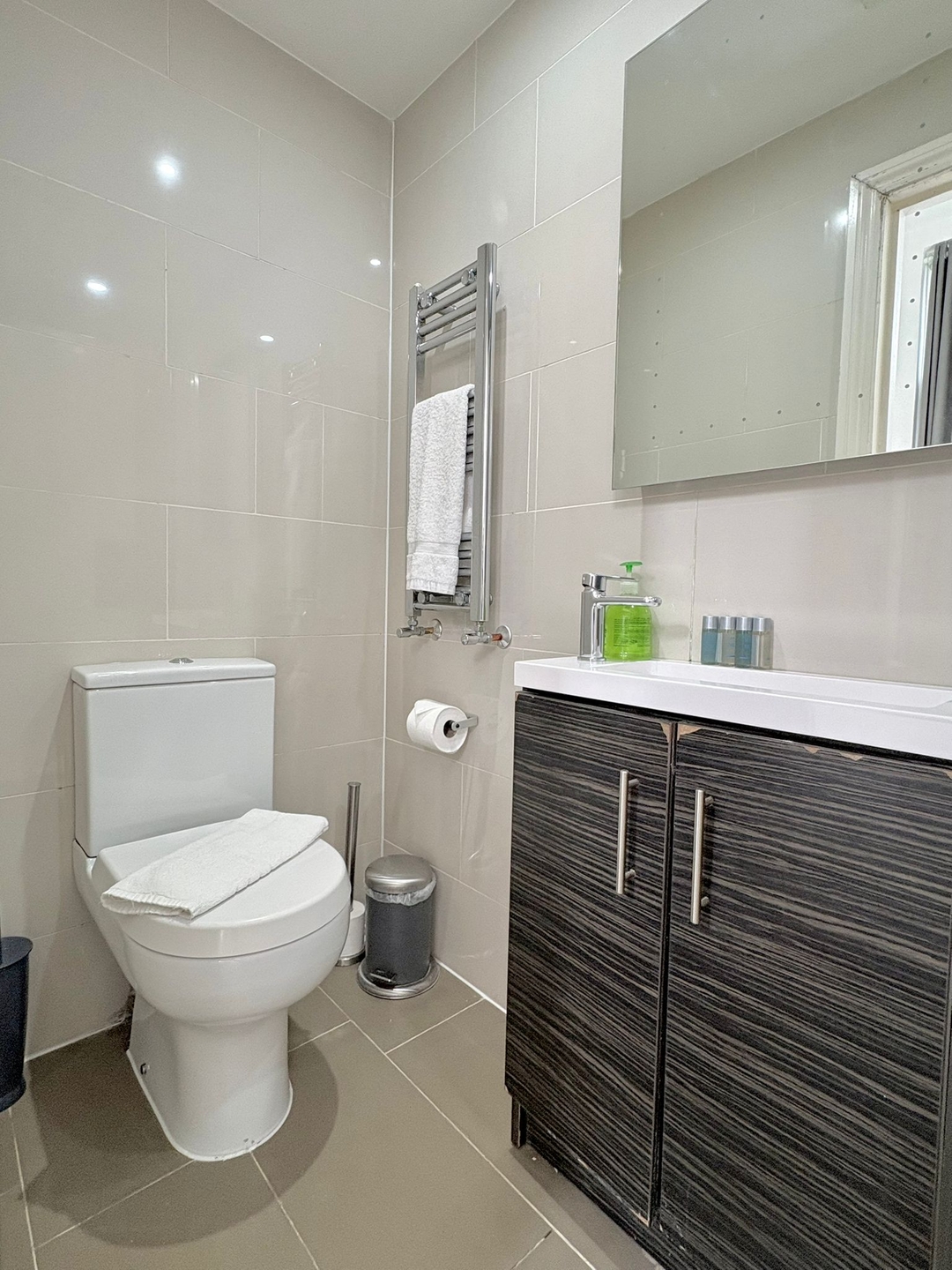 Charlotte Street Rooms by News Hotel R2 11 primecityhosts.com