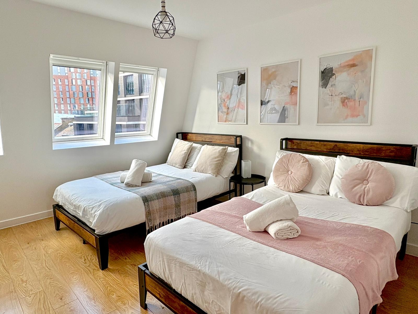 Shoreditch Apartments by PrimeCityHosts F8 0 primecityhosts.com