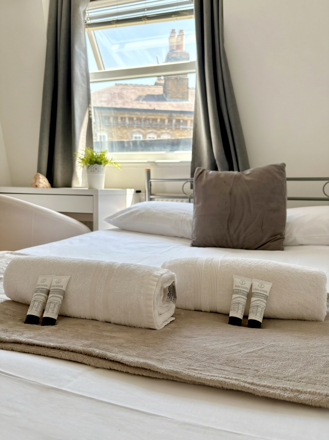 Islington Apartment by PrimeCityHosts 6 primecityhosts.com