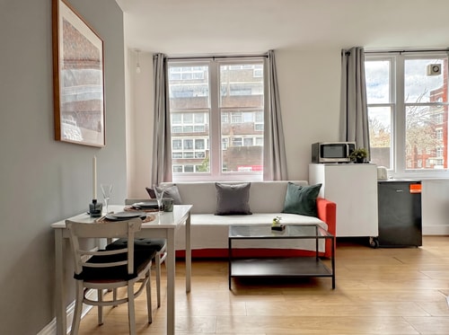 Clerkenwell Apartments by PrimeCityHosts F4 5 primecityhosts.com