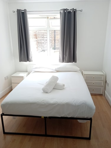Islington 2 bedroom terrace Apartment by PrimeCityHosts 1 primecityhosts.com