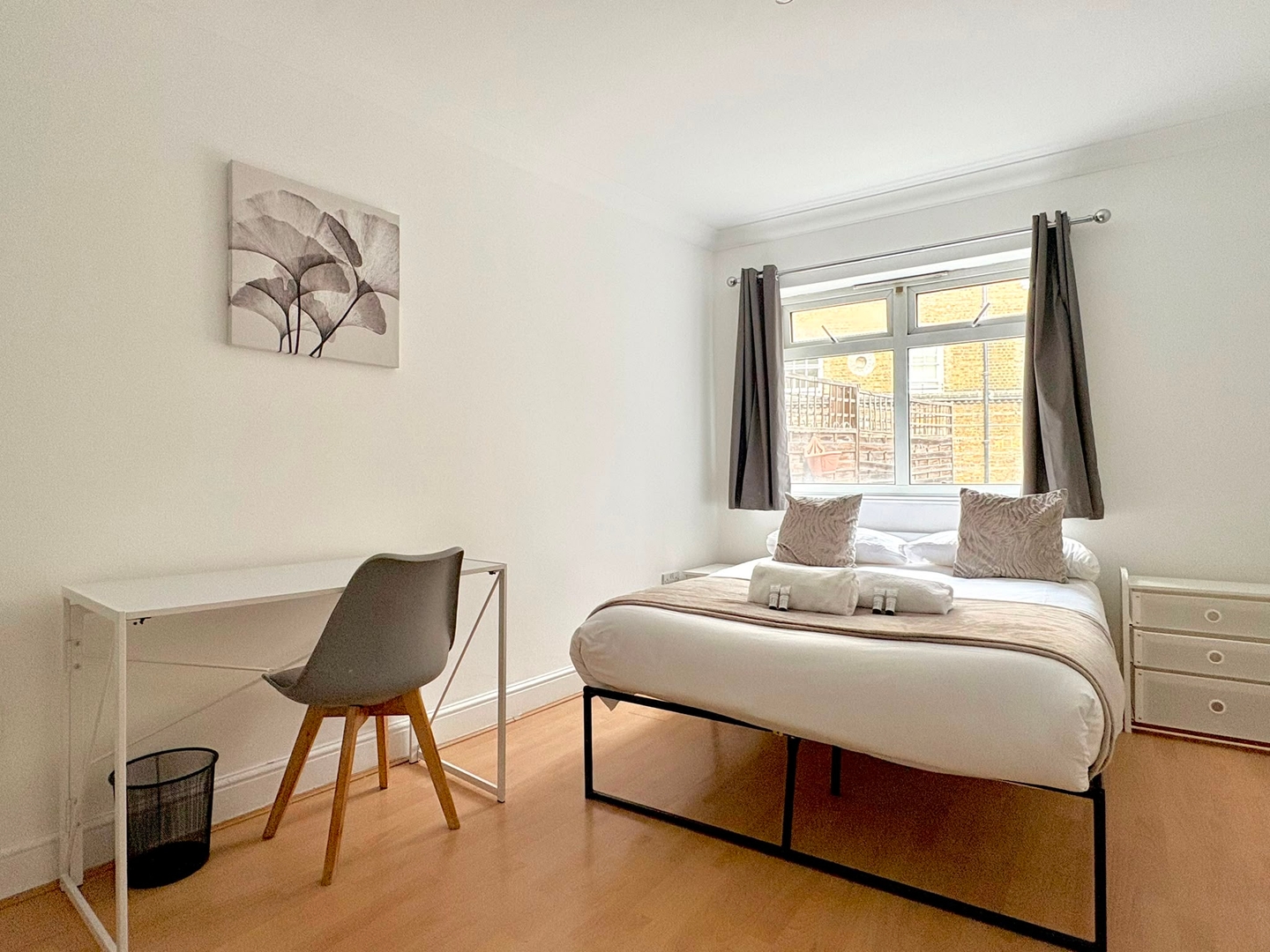 Islington 2 bedroom terrace Apartment by PrimeCityHosts 8 primecityhosts.com
