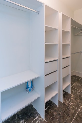 Finchley Road Studios by PrimeCityHosts - S3 11 primecityhosts.com