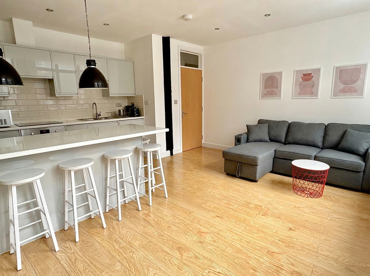 Shoreditch Apartments by PrimeCityHosts F1 8 primecityhosts.com