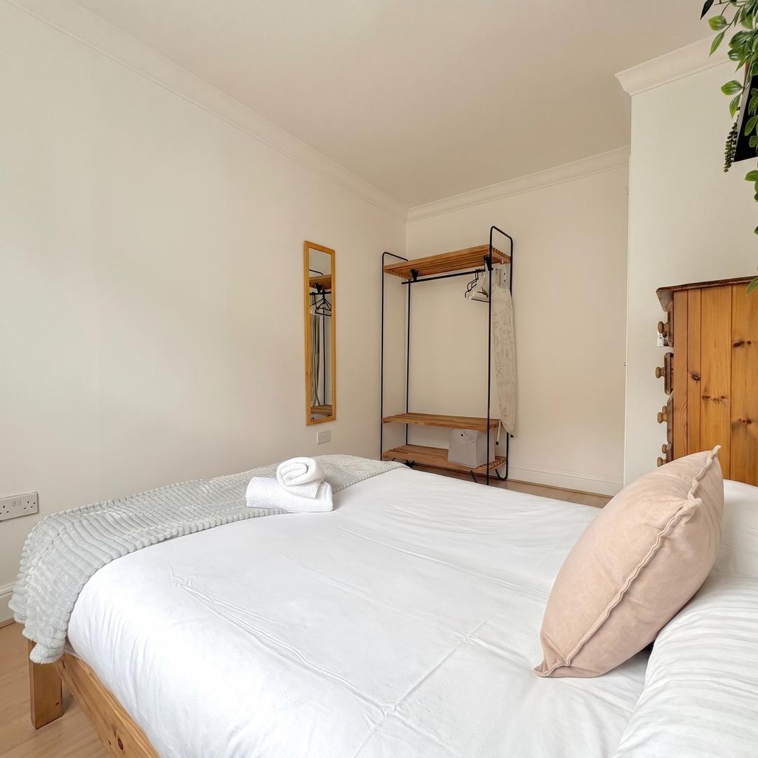 Islington 2 bedroom Apartment by PrimeCityHosts 2 primecityhosts.com